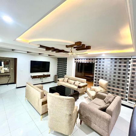 Penthouse 3Bedrooms - Luxury Apartment Hotel Islamabad Esterno foto