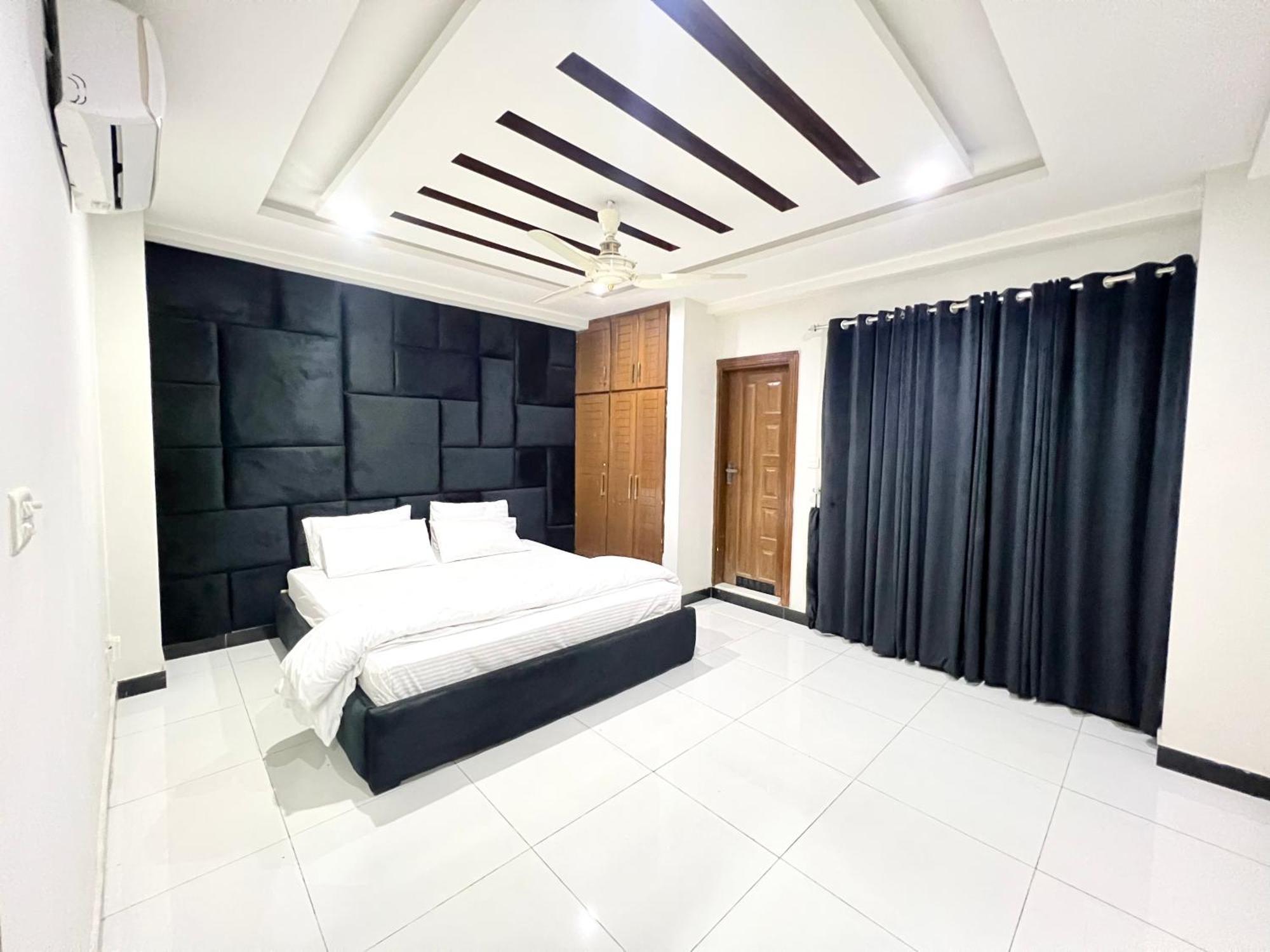 Penthouse 3Bedrooms - Luxury Apartment Hotel Islamabad Esterno foto