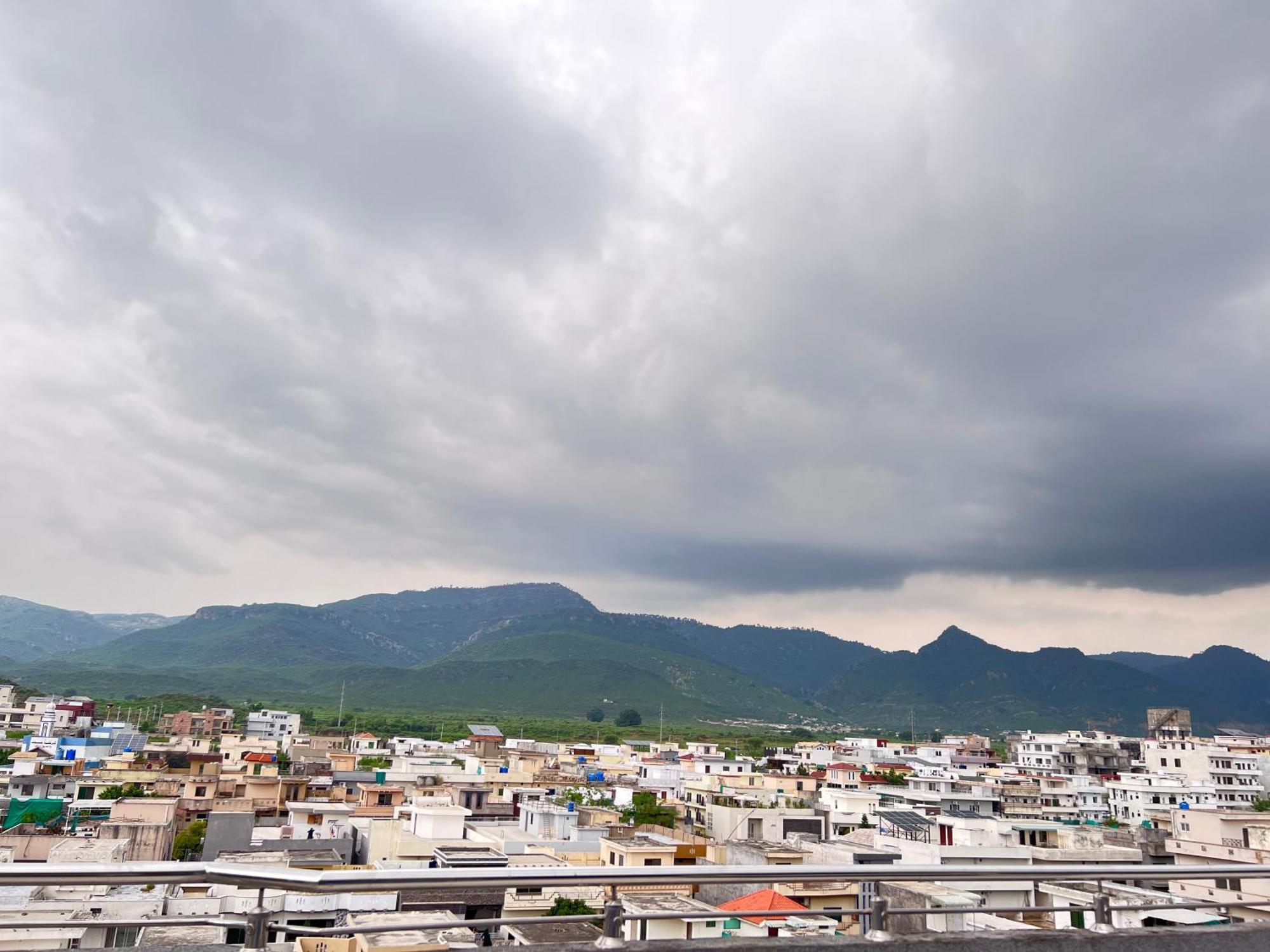 Penthouse 3Bedrooms - Luxury Apartment Hotel Islamabad Esterno foto